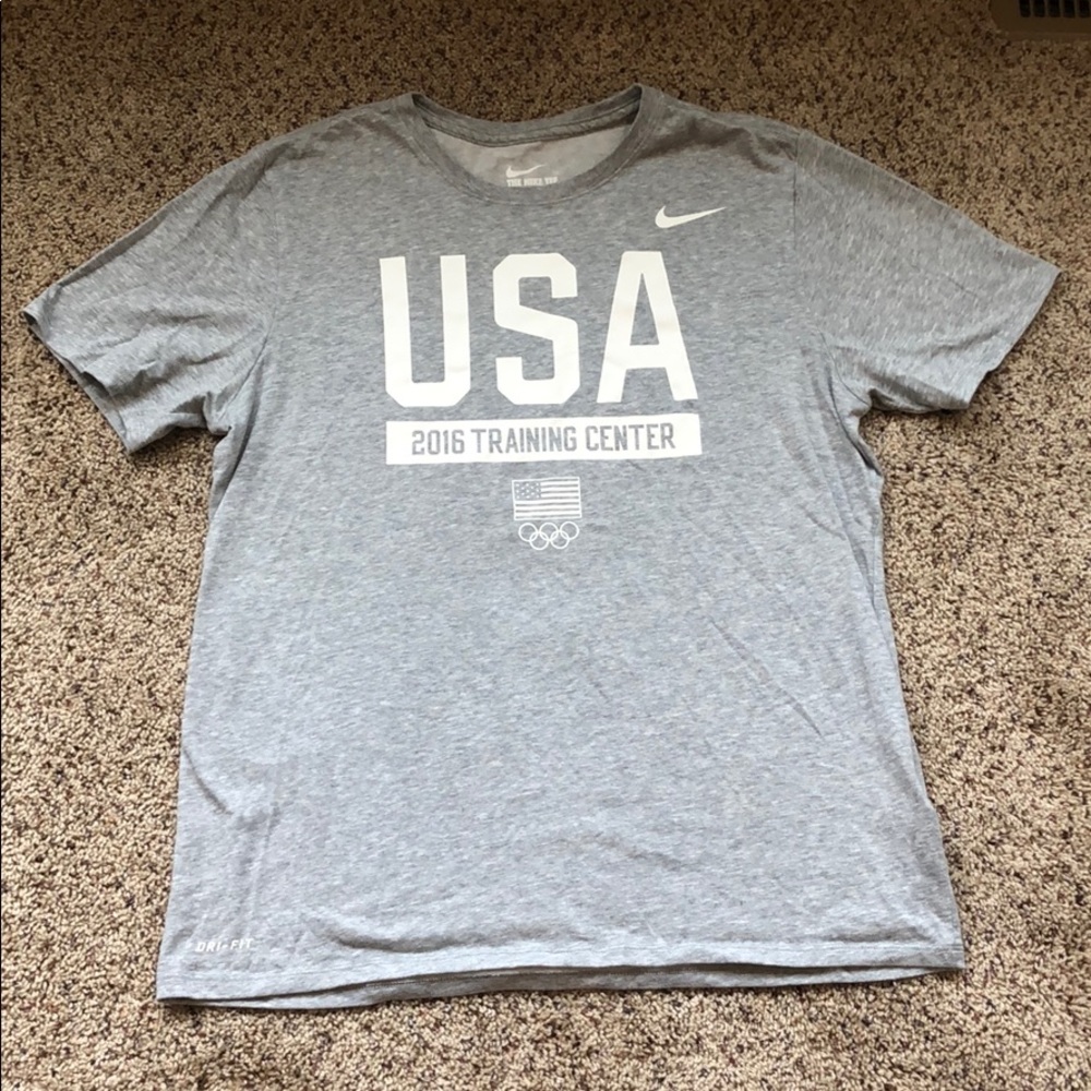 Nike t-shirt